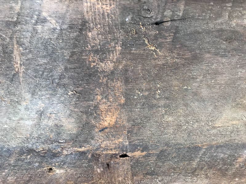 Get the farmhouse look: 3 Easy Steps to refinish barnwood.