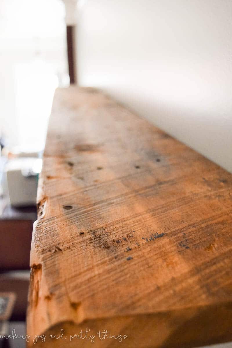 How to clean and refinish barndwood in 3 easy steps. Get the farmhouse look with your own barnwood or reclaimed wood DIY project. 
