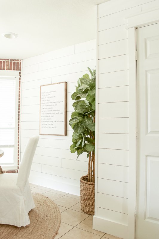 5 Best DIYs to get the Fixer Upper look, Part Two!! Get that farmhouse look on a budget by DIY you own. Tons of inspirations, projects and tutorials to get you started