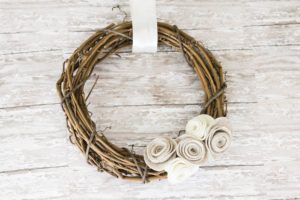 12 DIY Wreath for Fall. Create your own diy fall wreath for your home with 12 great examples and tutorials!
