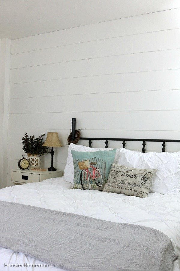 5 Best DIYs to get the Fixer Upper look, Part Two!! Get that farmhouse look on a budget by DIY you own. Tons of inspirations, projects and tutorials to get you started