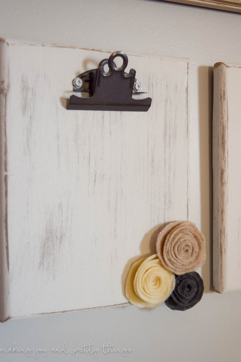 Learn how to make these DIY clipboards with a rustic farmhouse style