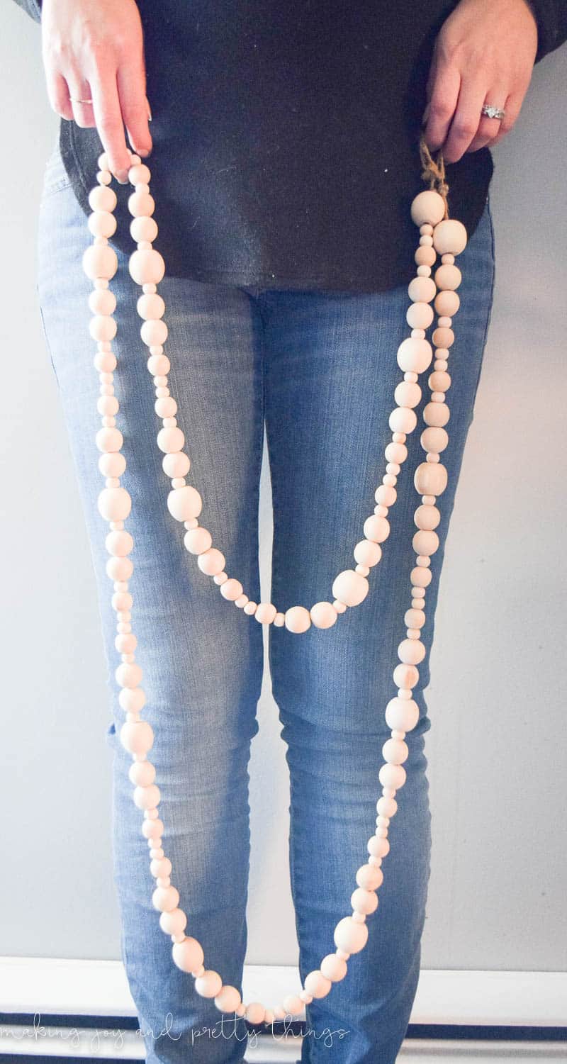 Simple Farmhouse Decor: How to Make your own Wood Bead Garland