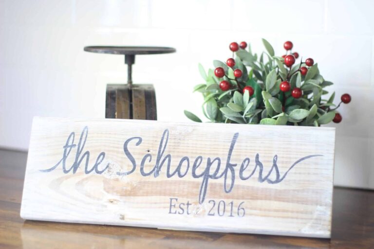 11th Day of Craftmas – Wooden Personalized Sign