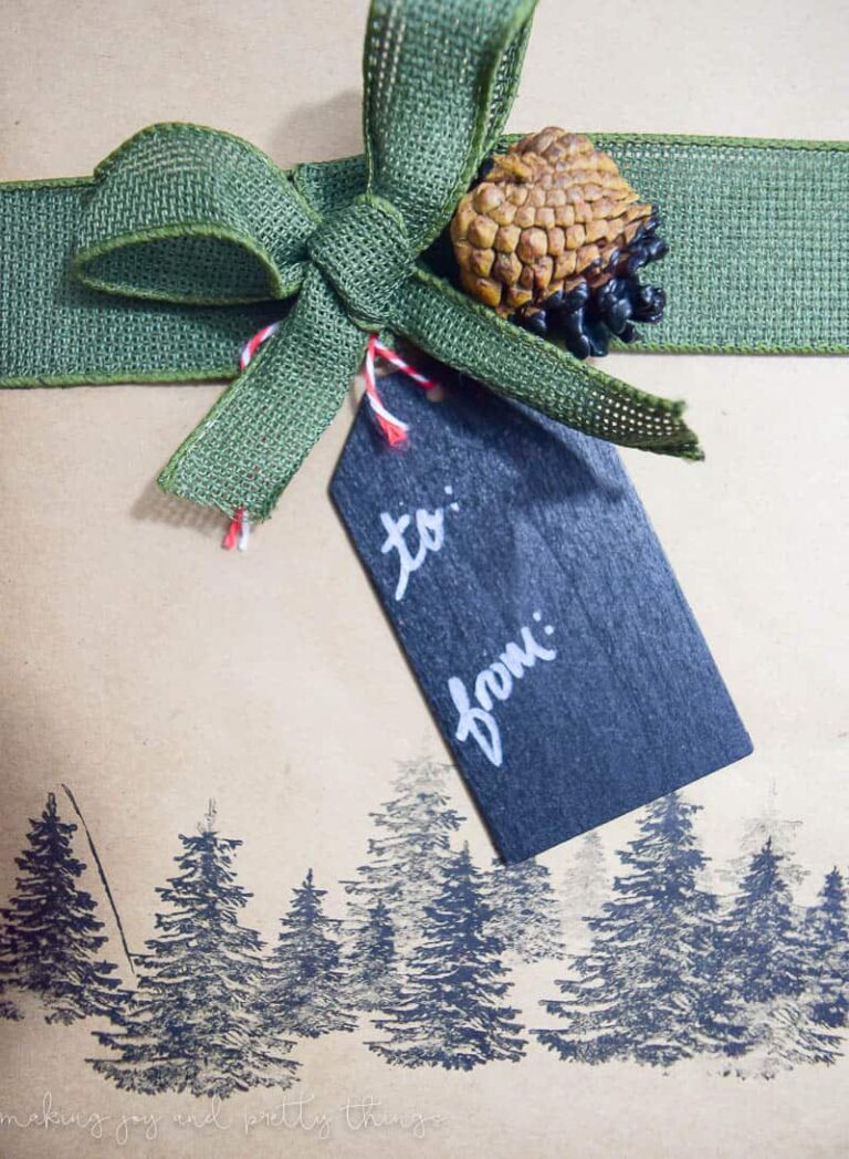 Rustic Gift Wrap Ideas Using Pinecones