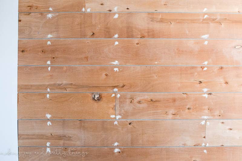 shiplap wall | diy shiplap wall | how to plank a wall | planked wall | diy plank wall