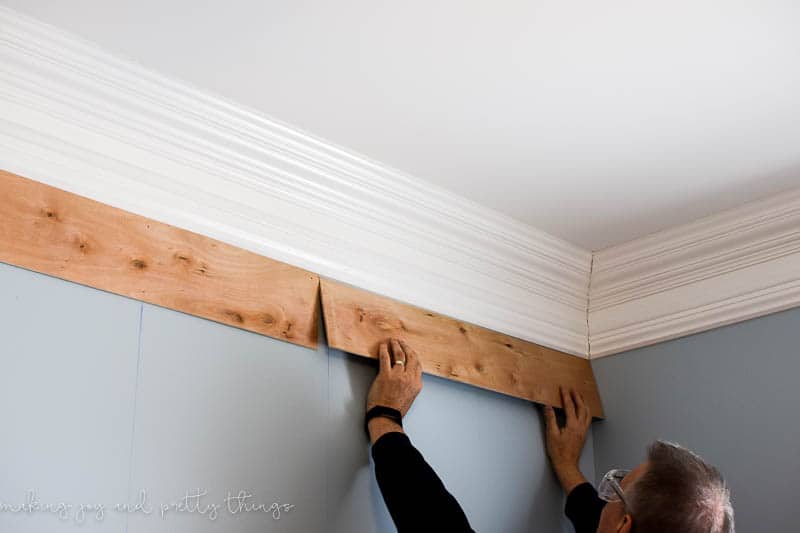 shiplap wall | diy shiplap wall | how to plank a wall | planked wall | diy plank wall