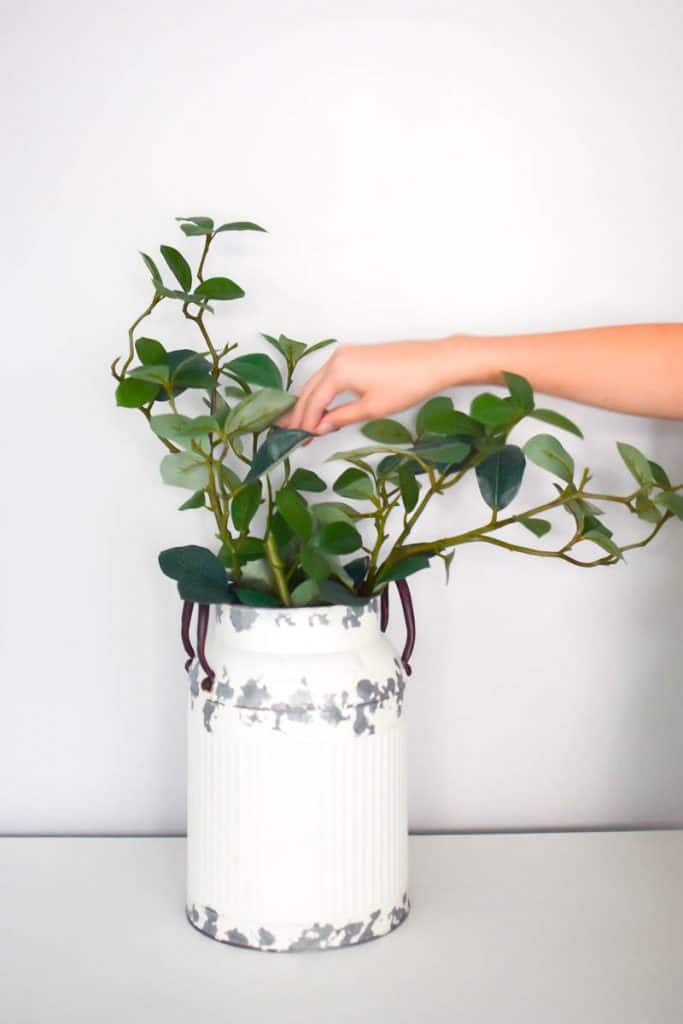 farmhouse vintage milk jug flower arrangement24 Making Joy and