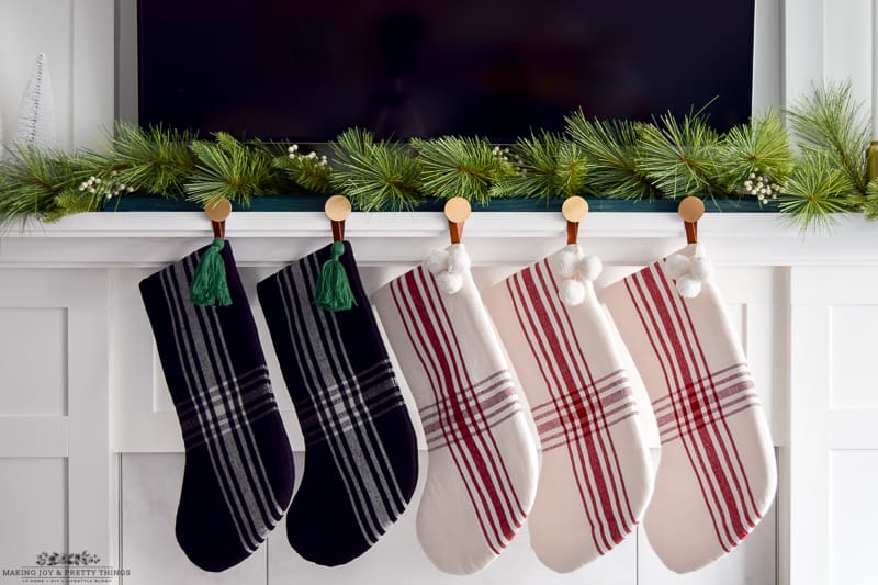 #diychristmas #christmas #diyhomedecor #diystockingholder #christmasdecorations | DIY Modern Christmas Stocking Holder | DIY Christmas decorations | stocking holders diy | stocking holders for mantel | Christmas mantel | Christmas mantle | modern farmhouse | diy Christmas home decor | diy mantel decor | minimalistic Christmas | modern Christmas