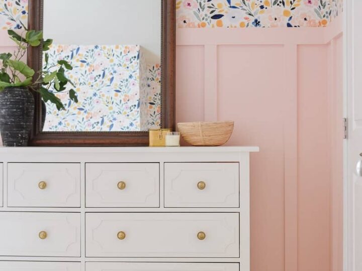 Ikea white best sale dresser black knobs
