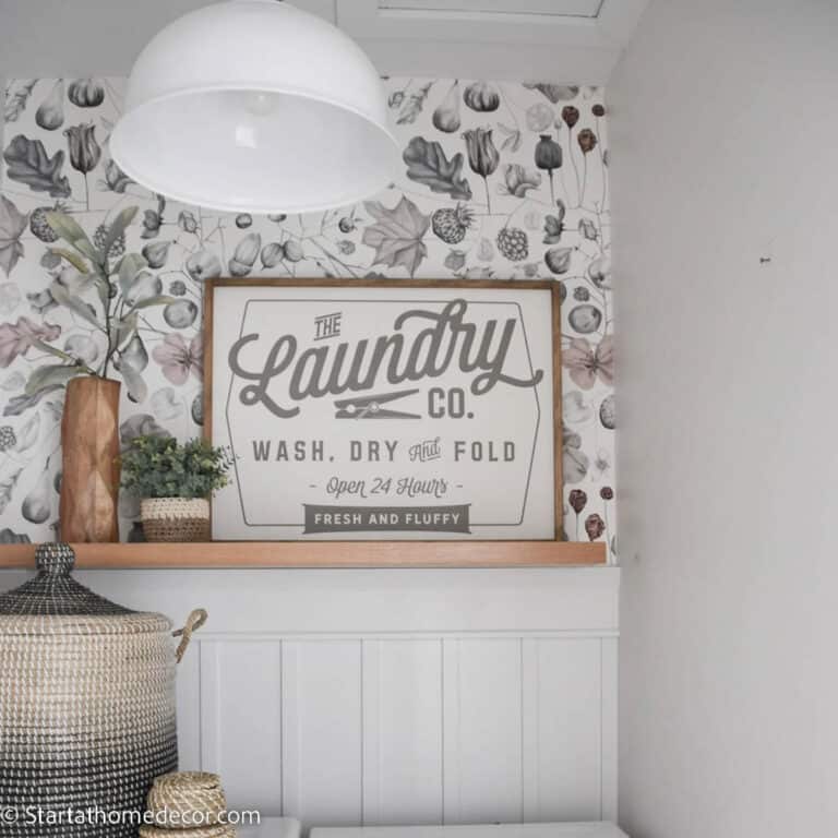 Pretty Laundry Room Wallpaper Ideas