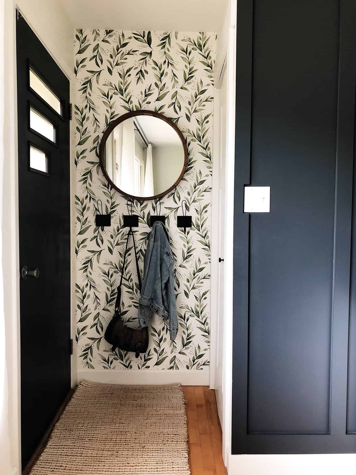 Entryway Wallpaper Ideas For A Welcoming Feeling - Making Joy and ...