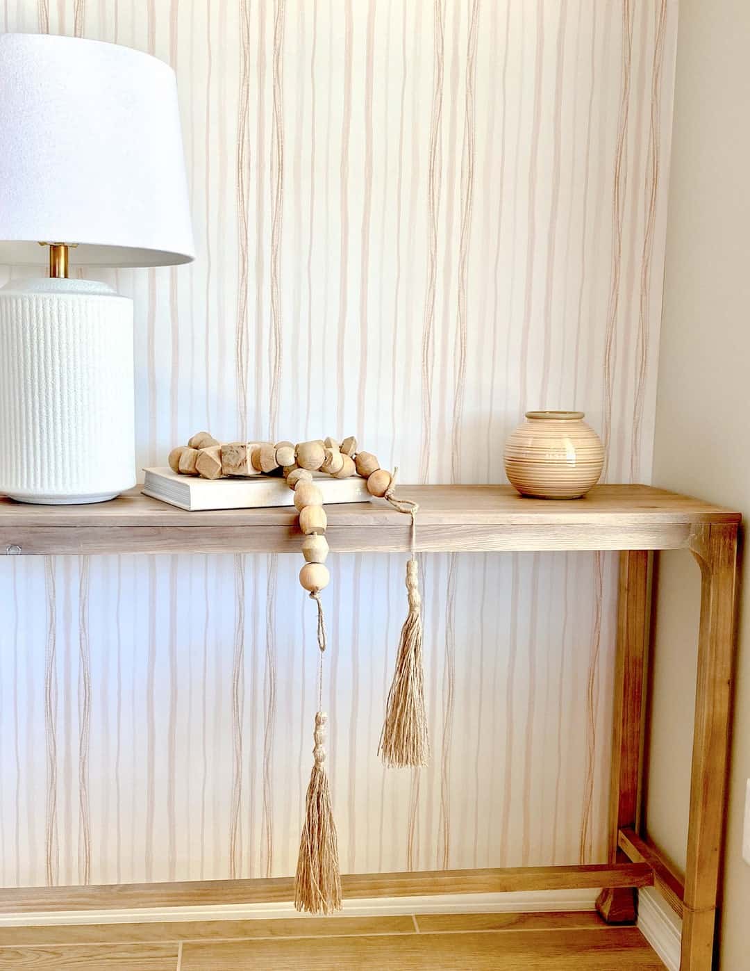 Entryway Wallpaper Ideas For A Welcoming Feeling - Making Joy and ...