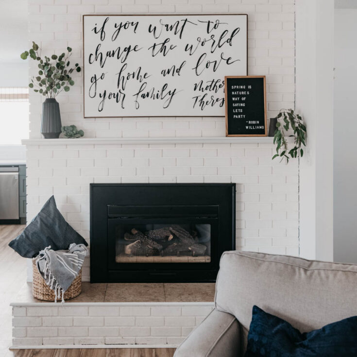 Image for Minimal Spring Mantel
